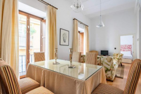 Komodo Sierpes: Bright & Classy Central Apartment